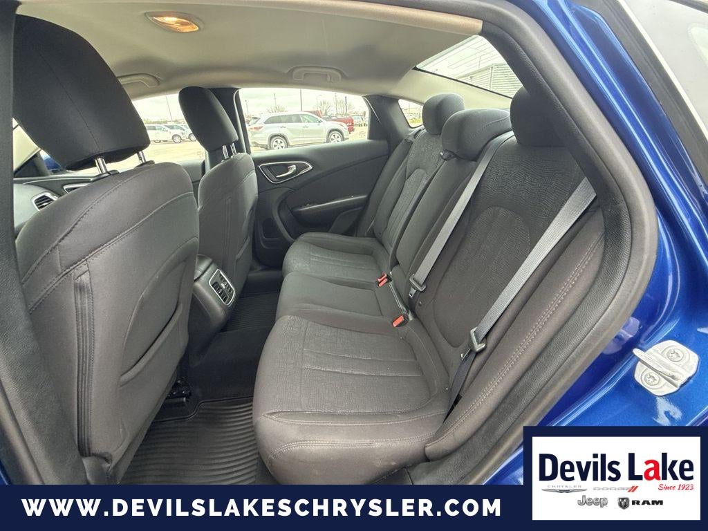 2016 Chrysler 200 Limited