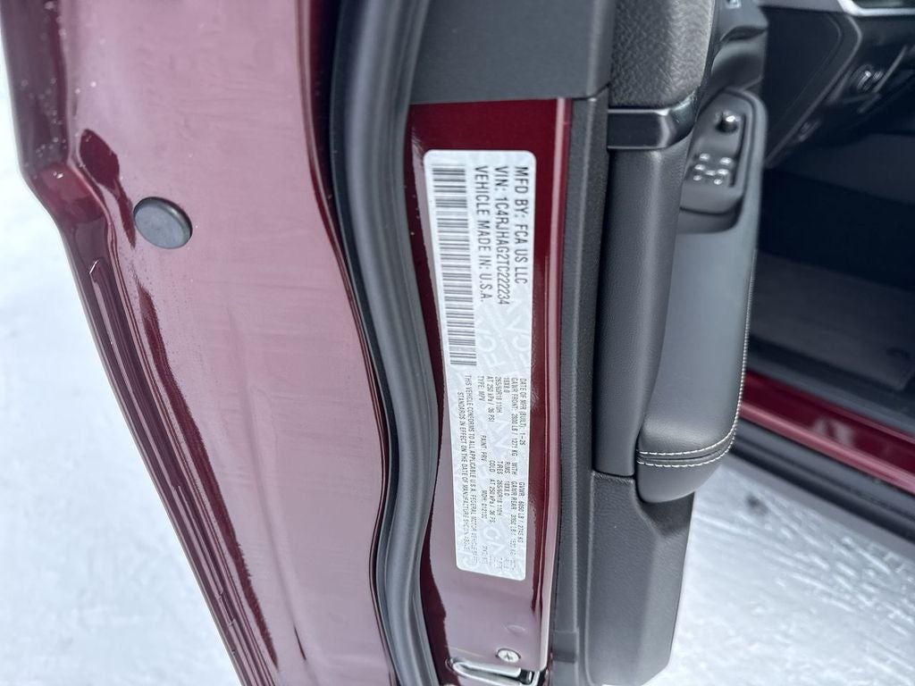 2026 Jeep Grand Cherokee GRAND CHEROKEE LAREDO X 4X4