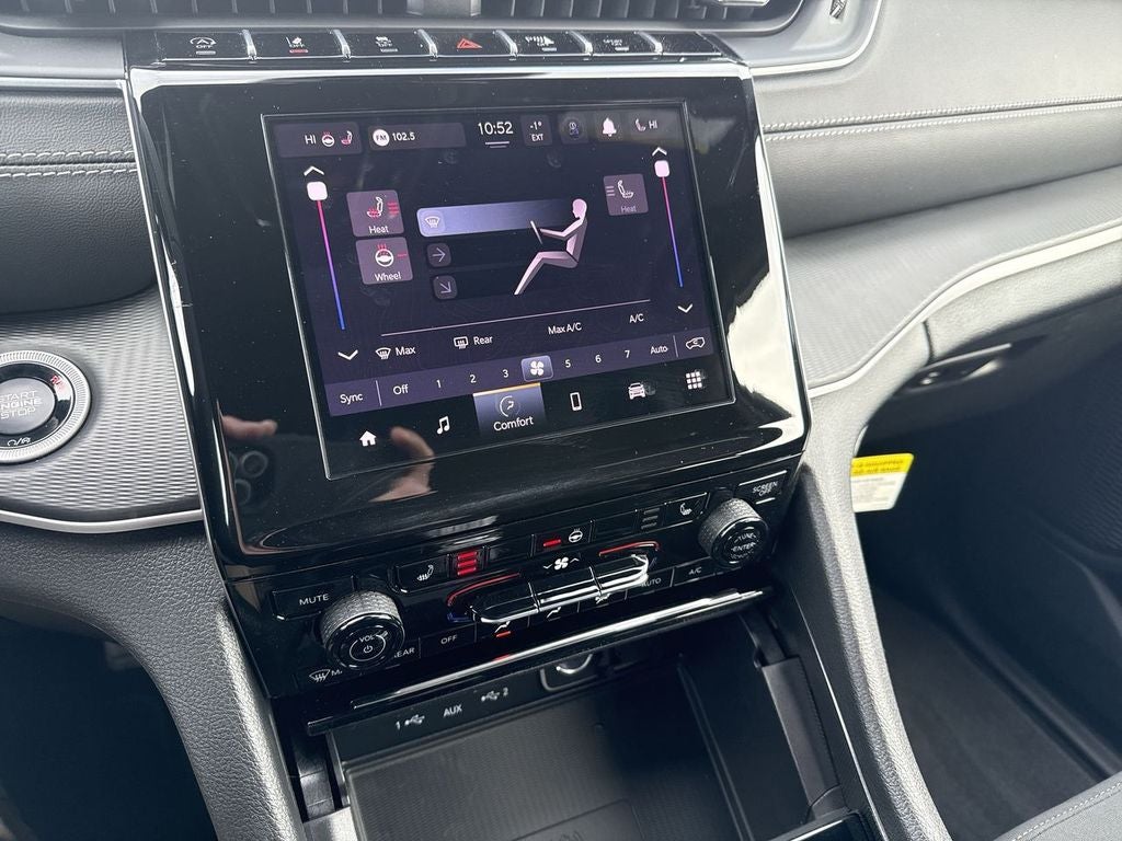 2026 Jeep Grand Cherokee GRAND CHEROKEE LAREDO X 4X4