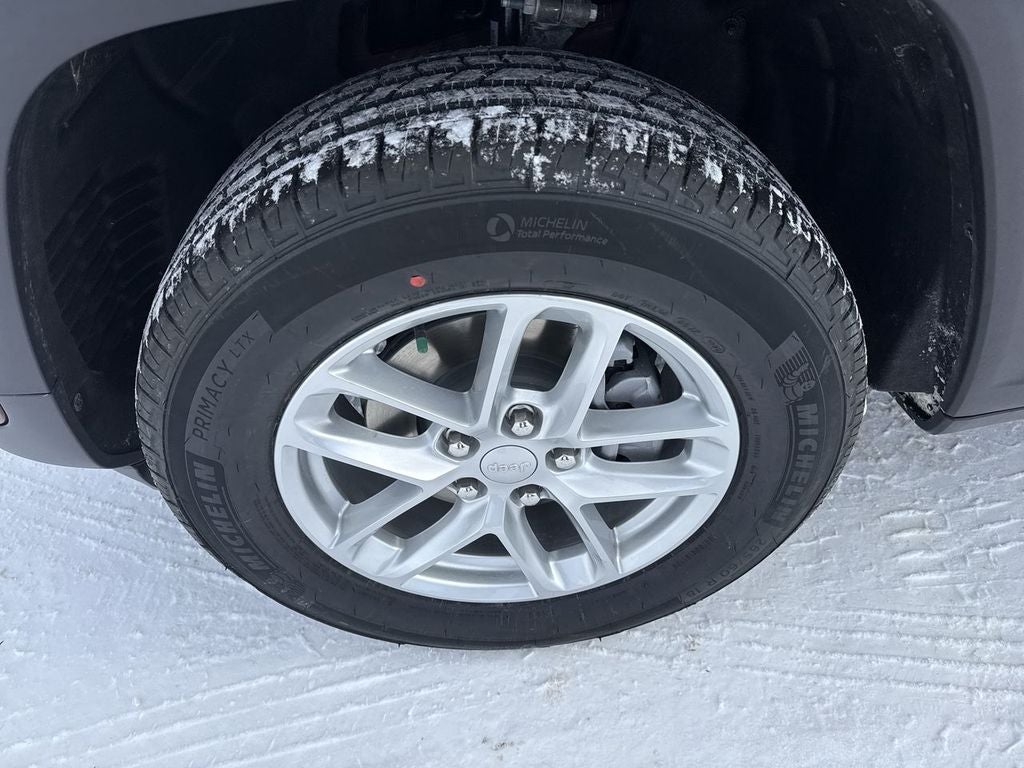 2026 Jeep Grand Cherokee GRAND CHEROKEE LAREDO X 4X4