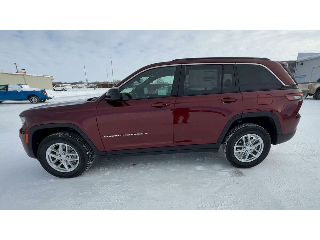 2026 Jeep Grand Cherokee GRAND CHEROKEE LAREDO X 4X4