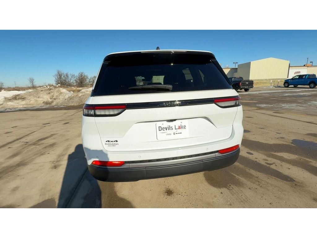 2026 Jeep Grand Cherokee GRAND CHEROKEE LAREDO ALTITUDE 4X4