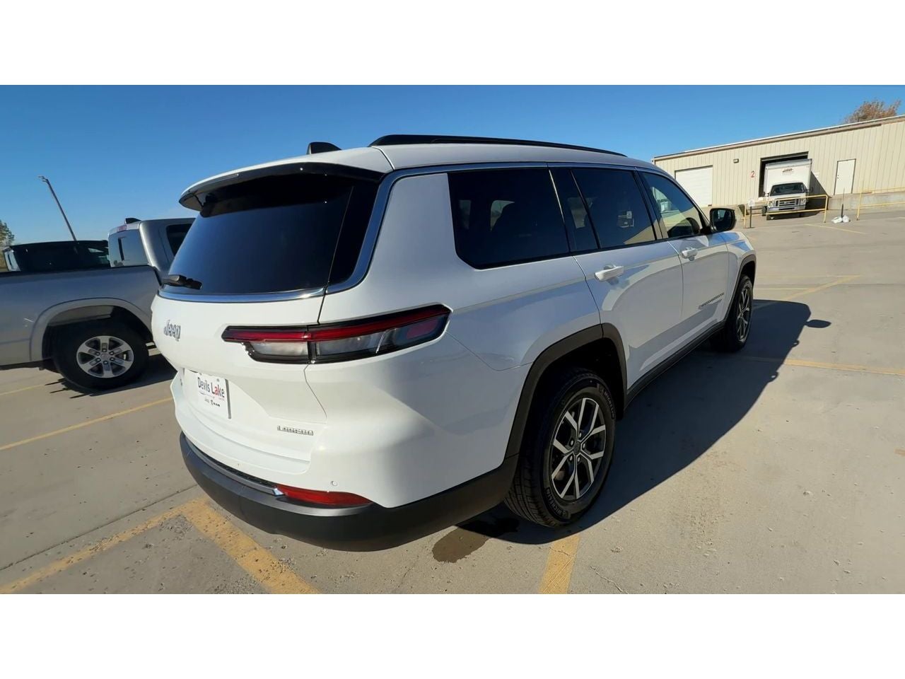 2027 Jeep Grand Cherokee GRAND CHEROKEE L LAREDO X 4X4