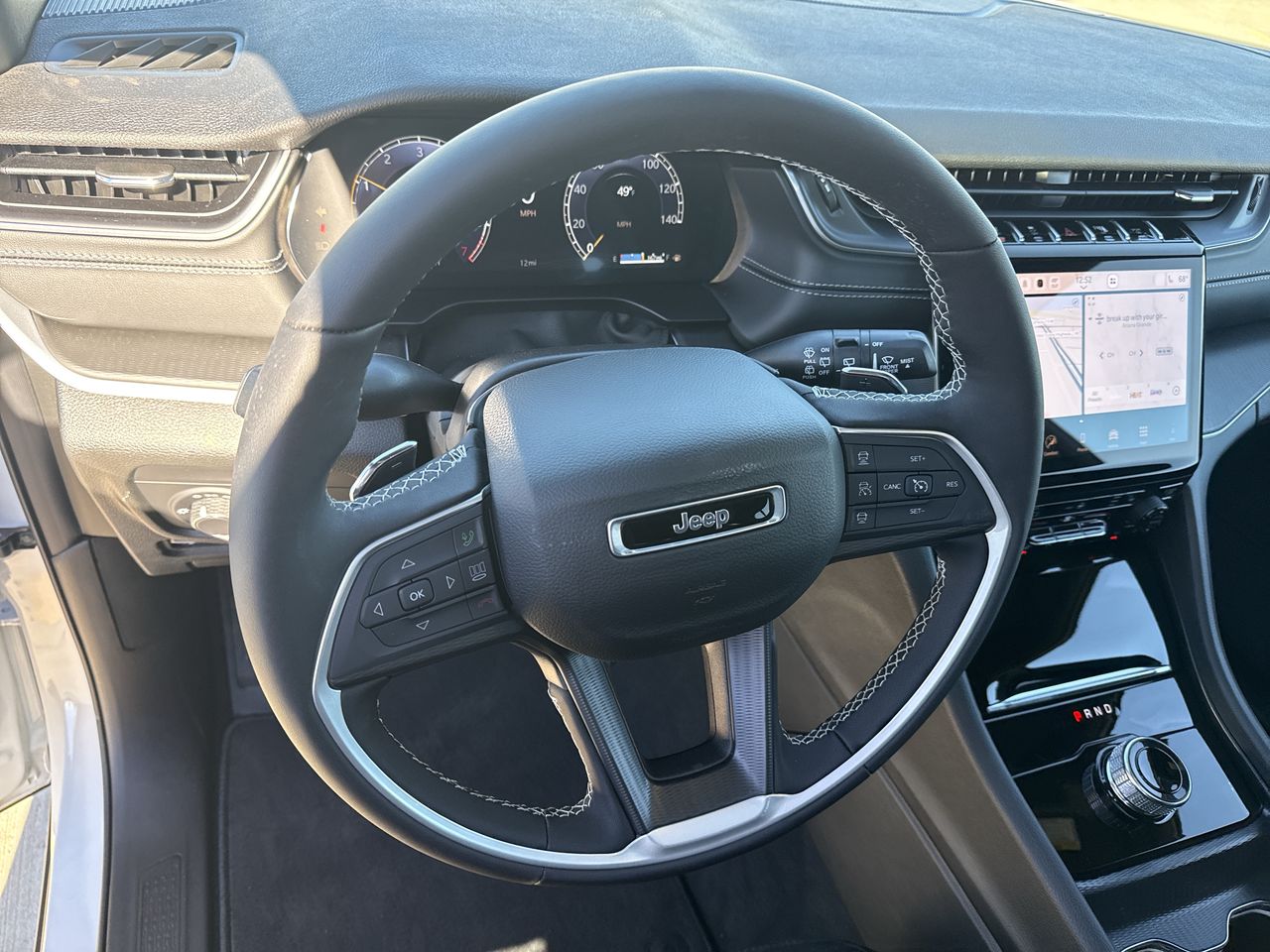2027 Jeep Grand Cherokee GRAND CHEROKEE L LAREDO X 4X4