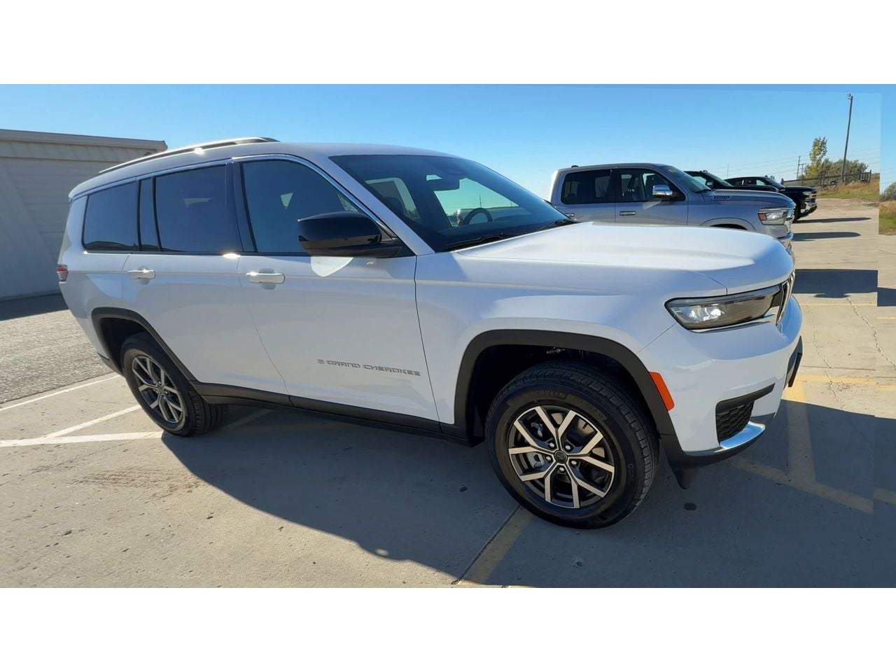 2027 Jeep Grand Cherokee GRAND CHEROKEE L LAREDO X 4X4
