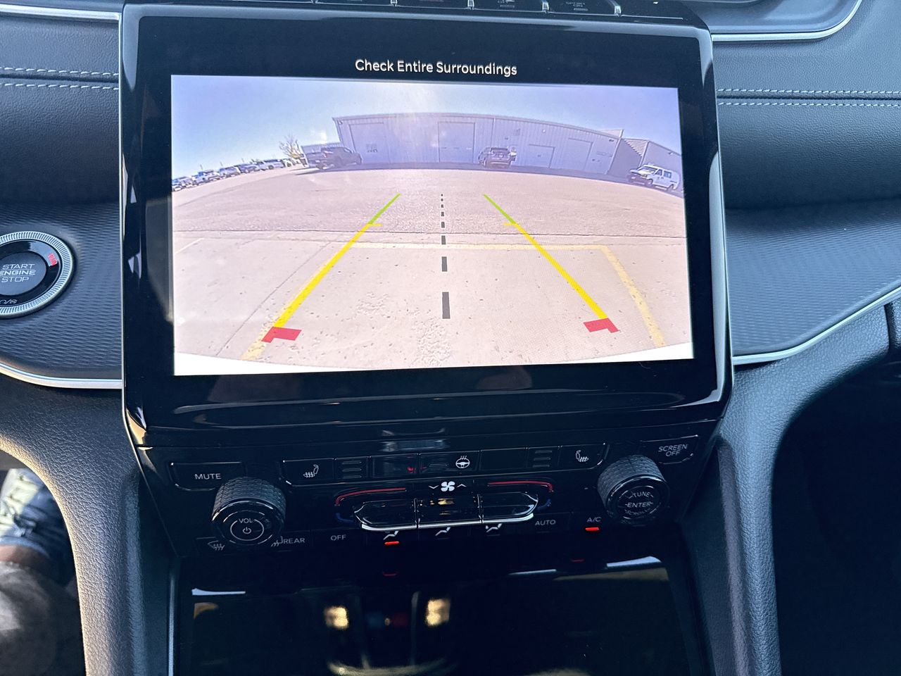 2027 Jeep Grand Cherokee GRAND CHEROKEE L LAREDO X 4X4
