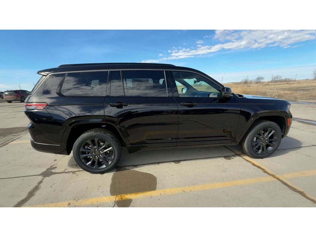 2026 Jeep Grand Cherokee GRAND CHEROKEE L LIMITED RESERVE 4X4