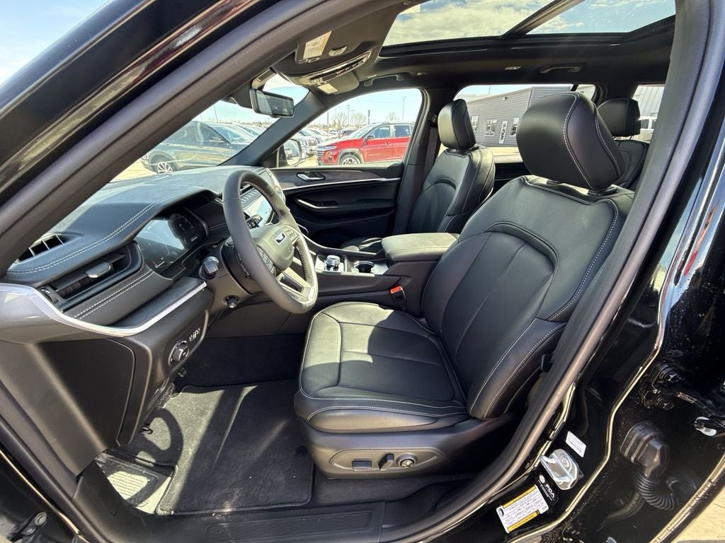 2026 Jeep Grand Cherokee GRAND CHEROKEE L LIMITED RESERVE 4X4