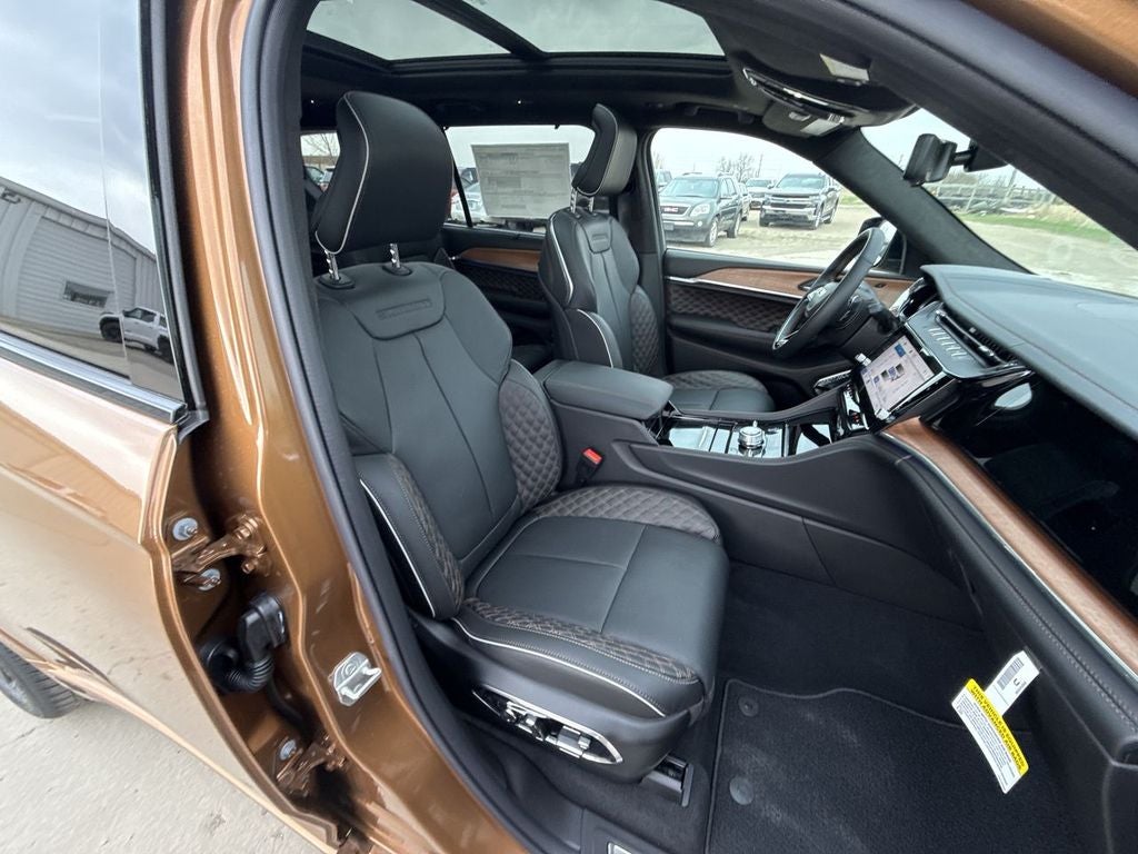 2026 Jeep Grand Cherokee GRAND CHEROKEE L SUMMIT 4X4