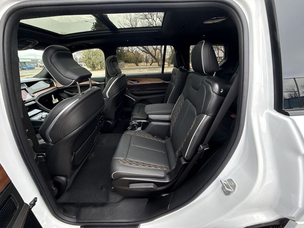 2026 Jeep Grand Cherokee GRAND CHEROKEE L SUMMIT 4X4