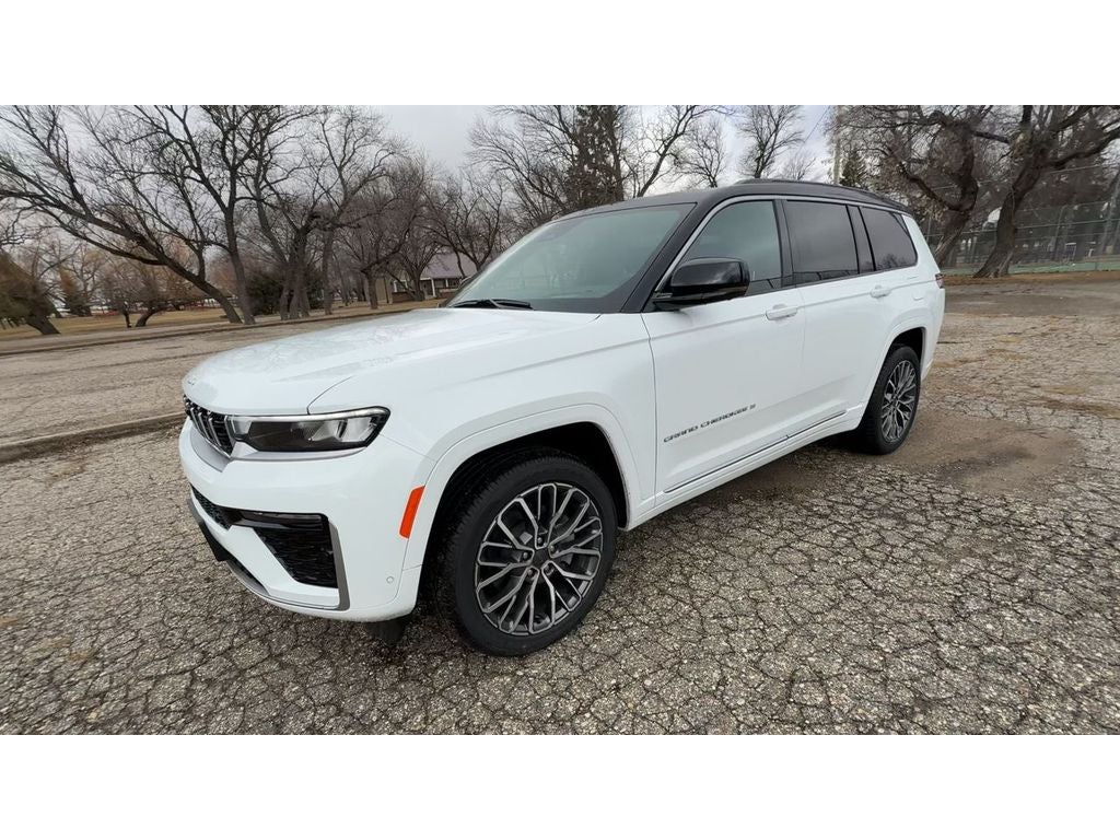 2026 Jeep Grand Cherokee GRAND CHEROKEE L SUMMIT 4X4