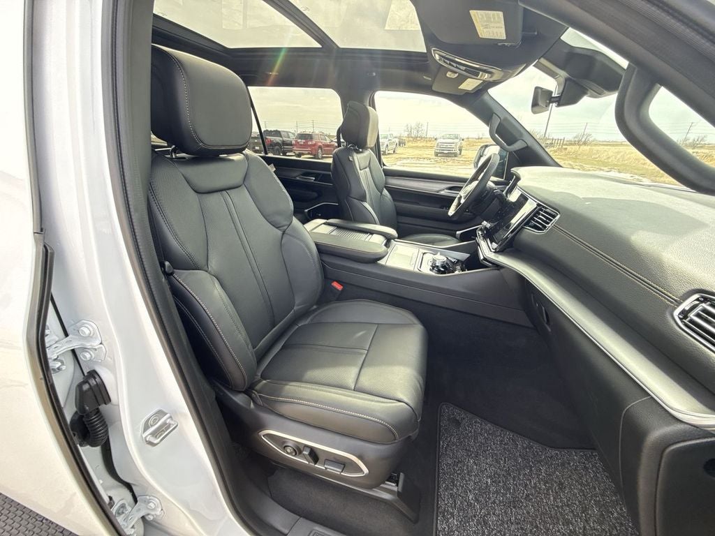 2026 Jeep Grand Wagoneer GRAND WAGONEER L 85TH ANNIVERSARY EDITION 4X4