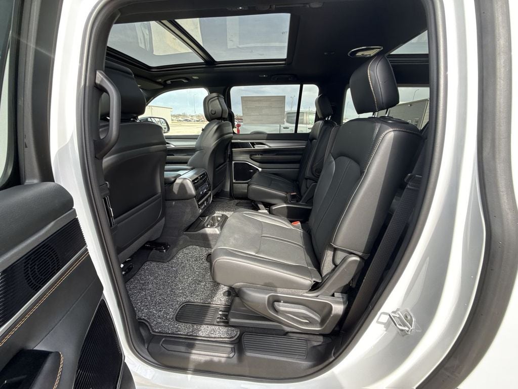 2026 Jeep Grand Wagoneer GRAND WAGONEER L 85TH ANNIVERSARY EDITION 4X4