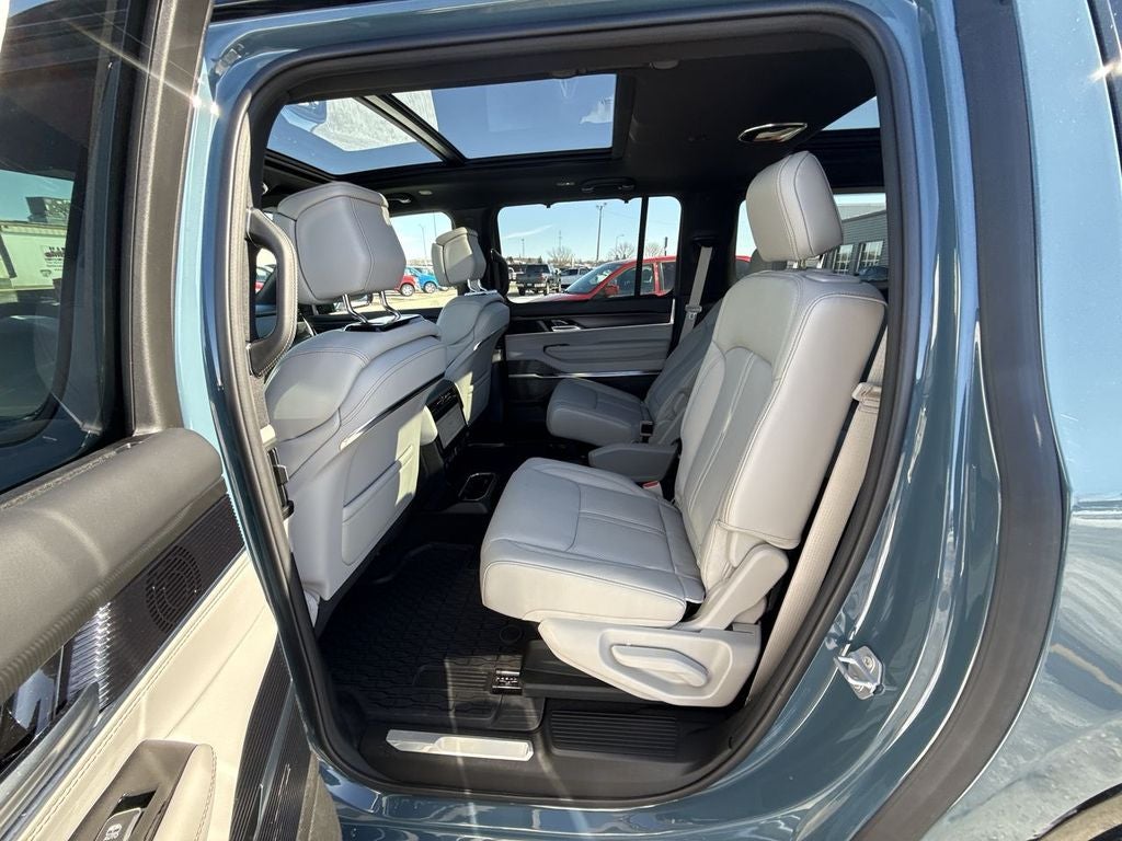 2026 Jeep Grand Wagoneer GRAND WAGONEER L SUMMIT OBSIDIAN 4X4