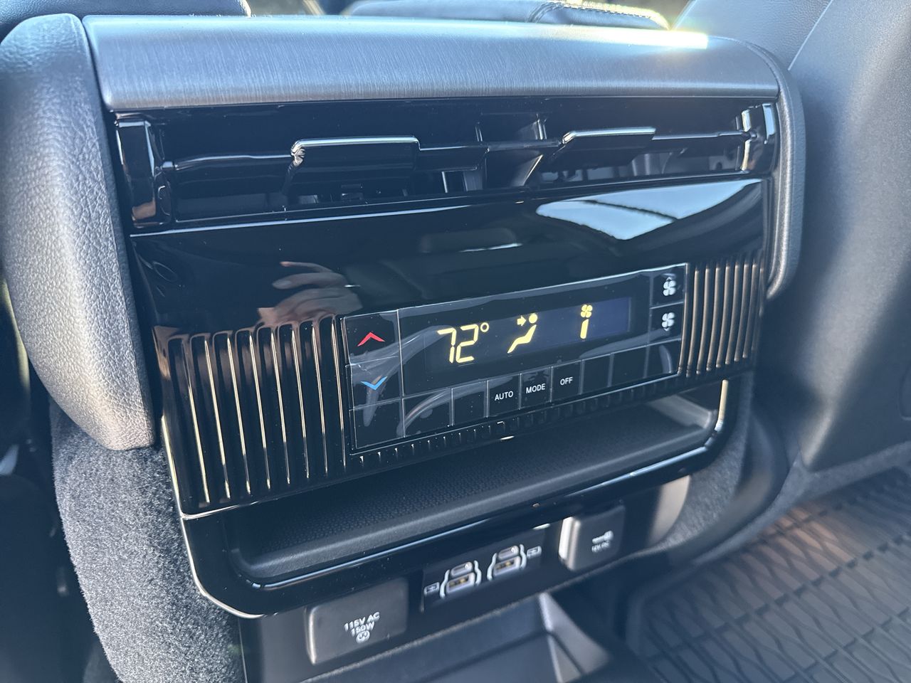 2027 Jeep Grand Wagoneer GRAND WAGONEER UPLAND 4X4