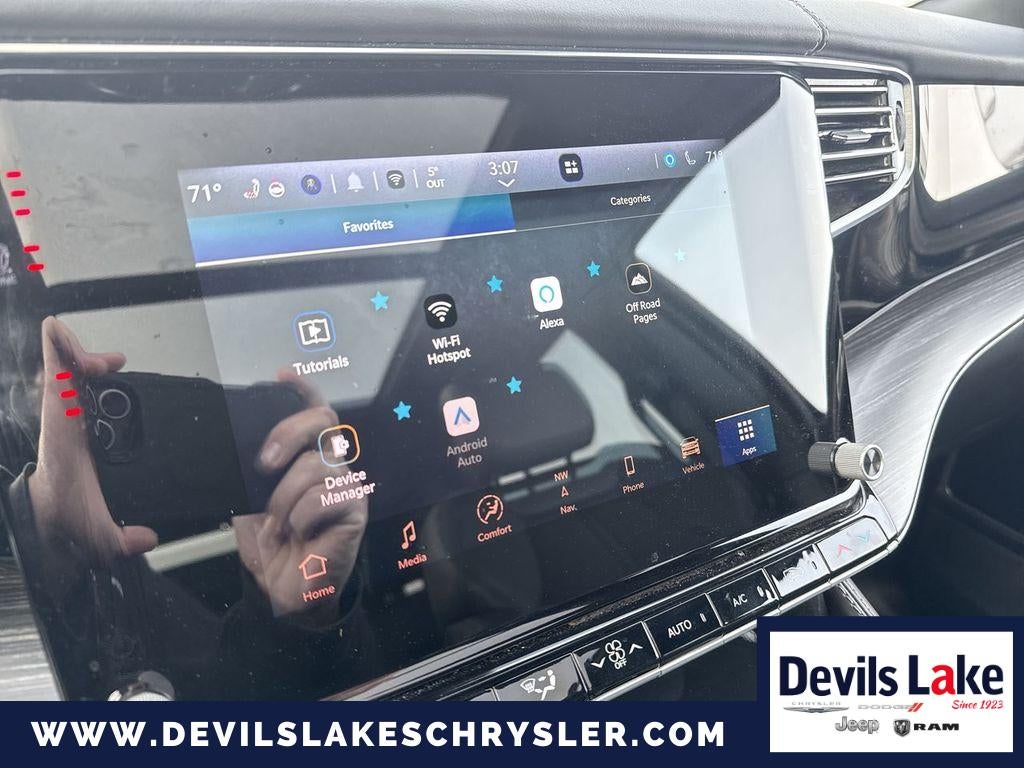 2023 Jeep Wagoneer Series III 4x4