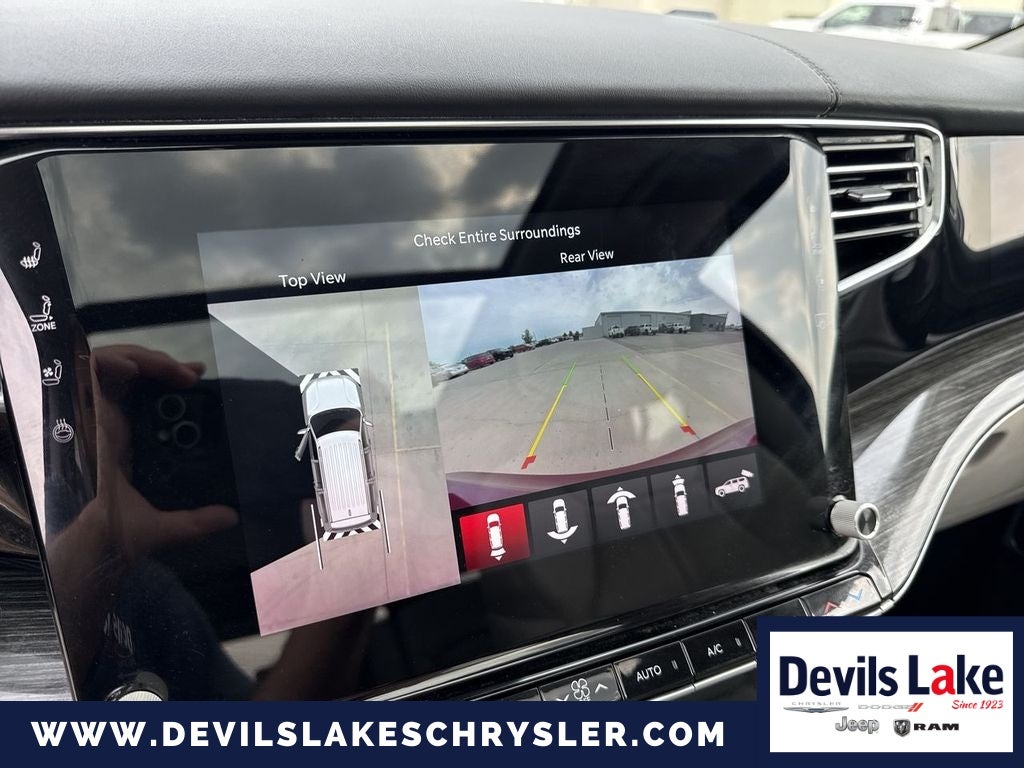2022 Jeep Wagoneer Series III 4x4