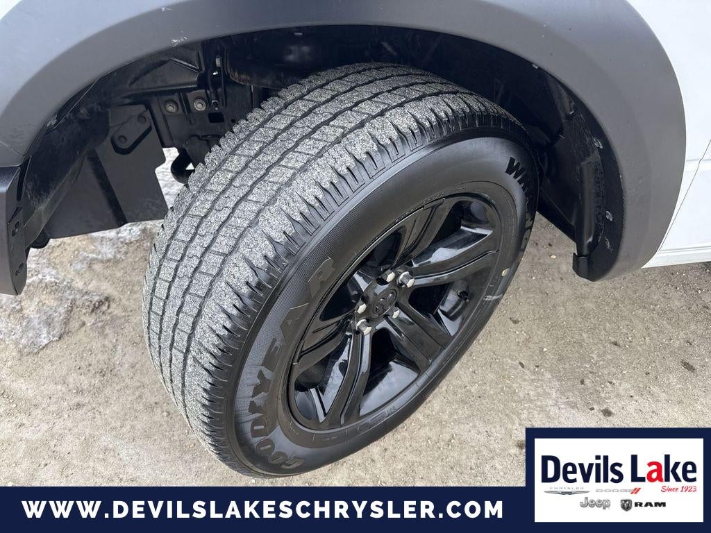 2024 RAM 1500 Classic Warlock Crew Cab 4x4 5'7' Box