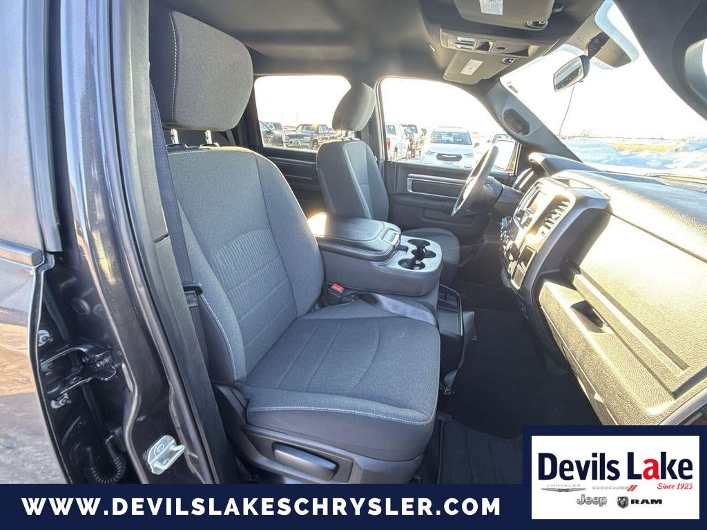 2024 RAM 1500 Classic Warlock Crew Cab 4x4 5'7' Box