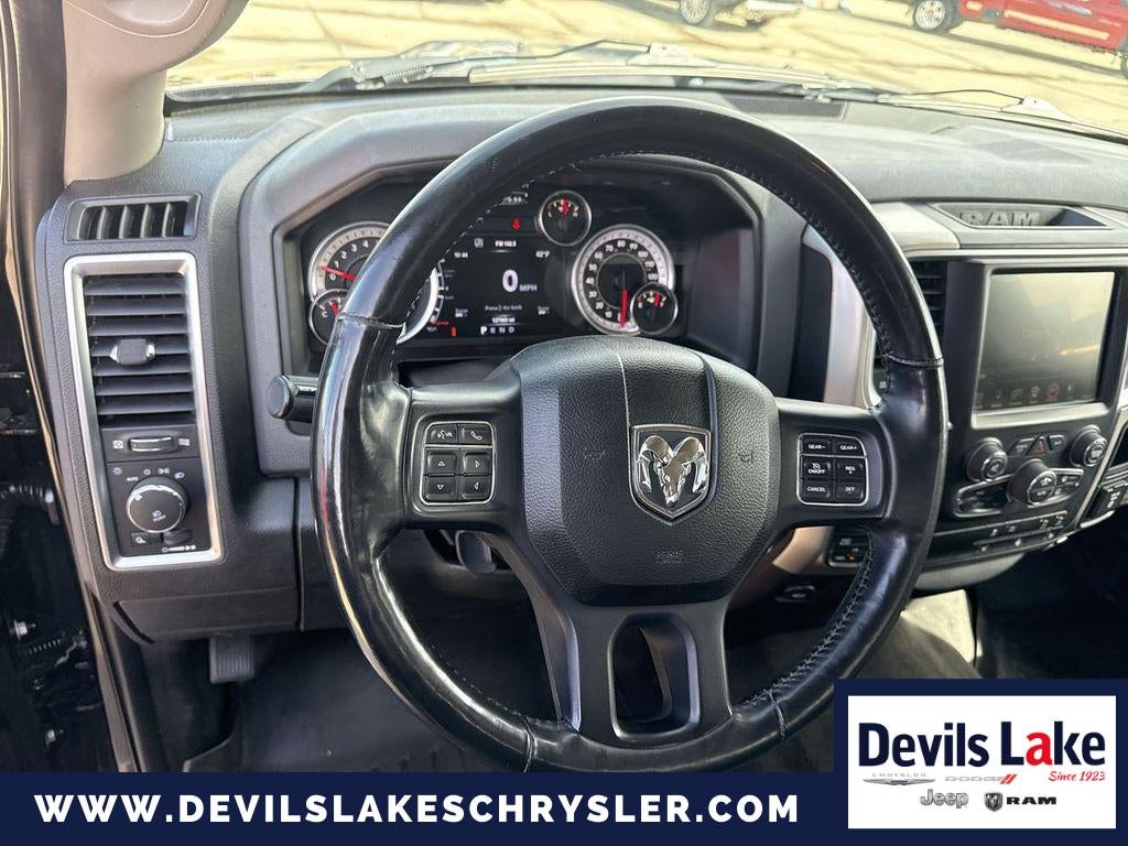 2017 RAM 1500 Big Horn Crew Cab 4x4 6'4' Box