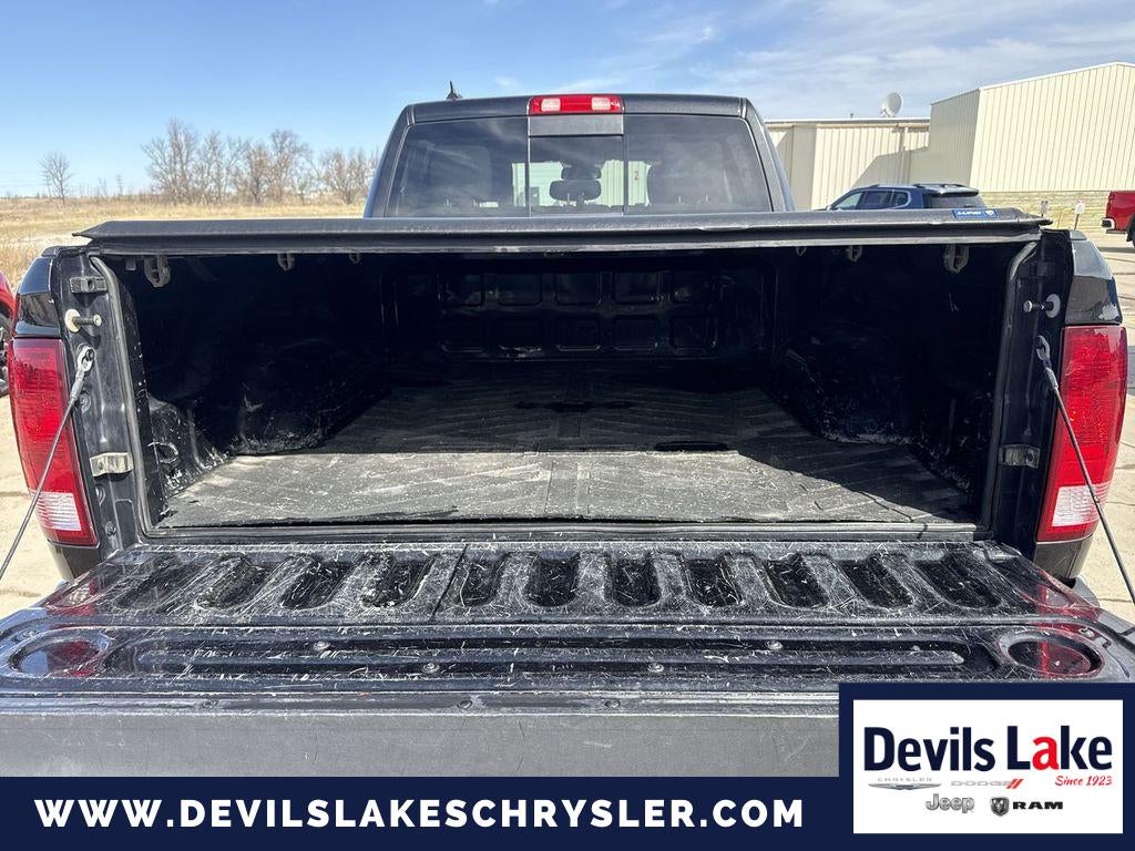 2017 RAM 1500 Big Horn Crew Cab 4x4 6'4' Box