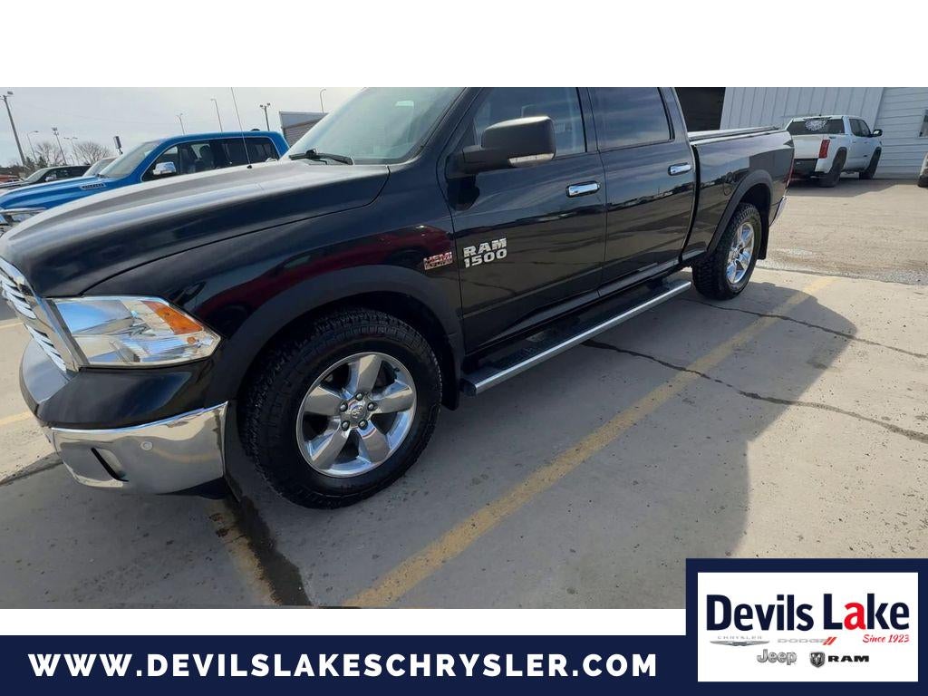 2017 RAM 1500 Big Horn Crew Cab 4x4 6'4' Box