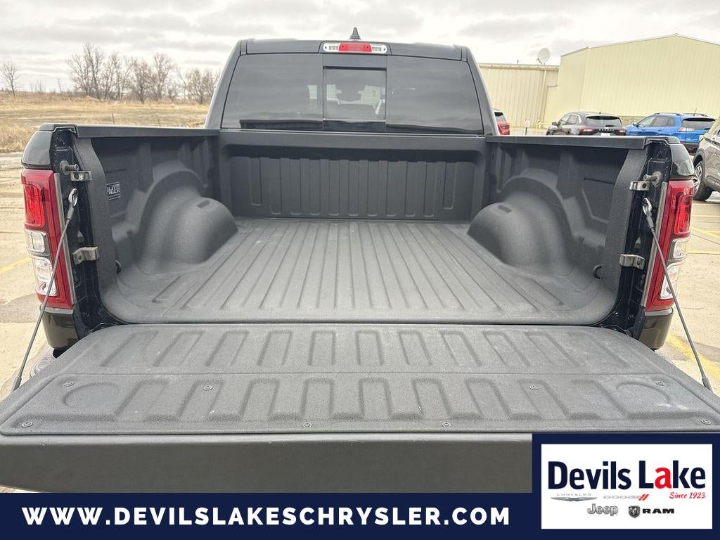 2023 RAM 1500 Big Horn Crew Cab 4x4 5'7' Box
