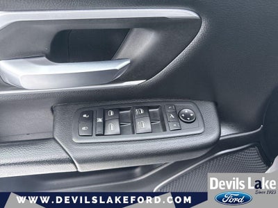 2020 RAM 1500 Big Horn Crew Cab 4x4 5'7' Box