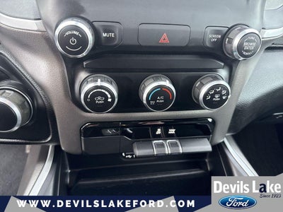 2020 RAM 1500 Big Horn Crew Cab 4x4 5'7' Box