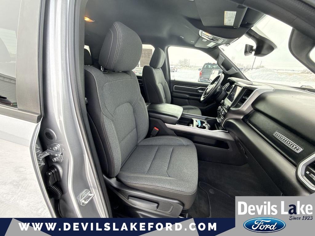 2020 RAM 1500 Big Horn Crew Cab 4x4 5'7' Box