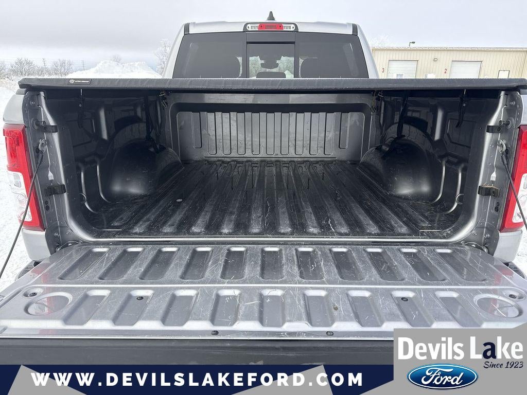 2020 RAM 1500 Big Horn Crew Cab 4x4 5'7' Box