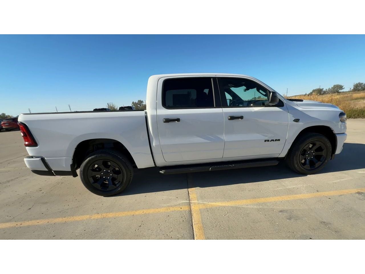 2027 RAM Ram 1500 RAM 1500 EXPRESS CREW CAB 4X4 5'7' BOX