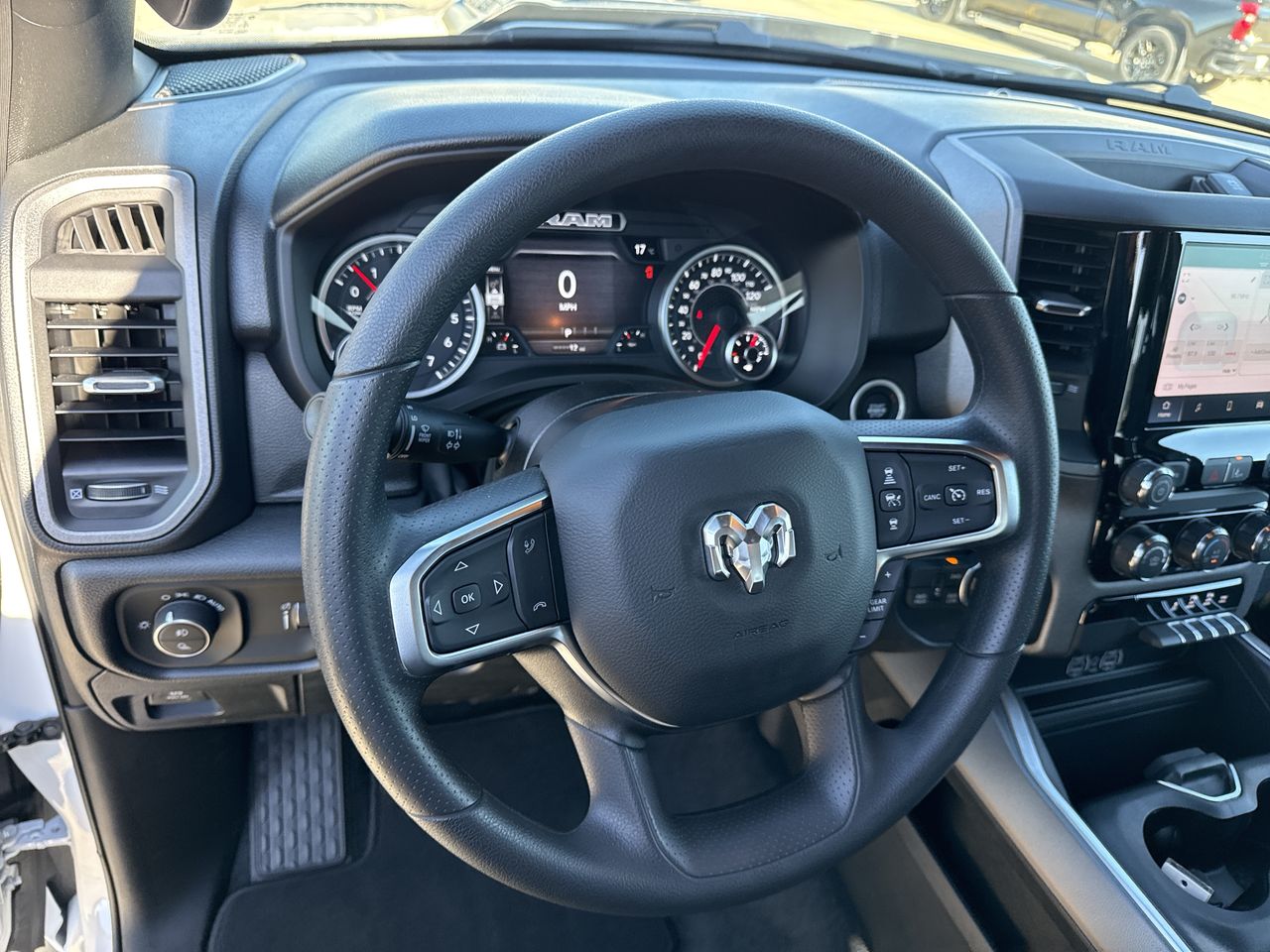 2027 RAM Ram 1500 RAM 1500 EXPRESS CREW CAB 4X4 5'7' BOX