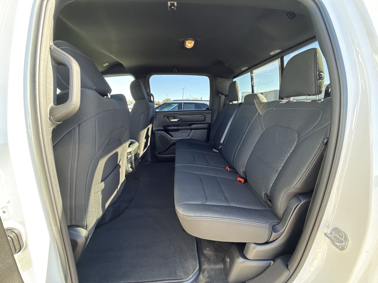 2027 RAM Ram 1500 RAM 1500 EXPRESS CREW CAB 4X4 5'7' BOX