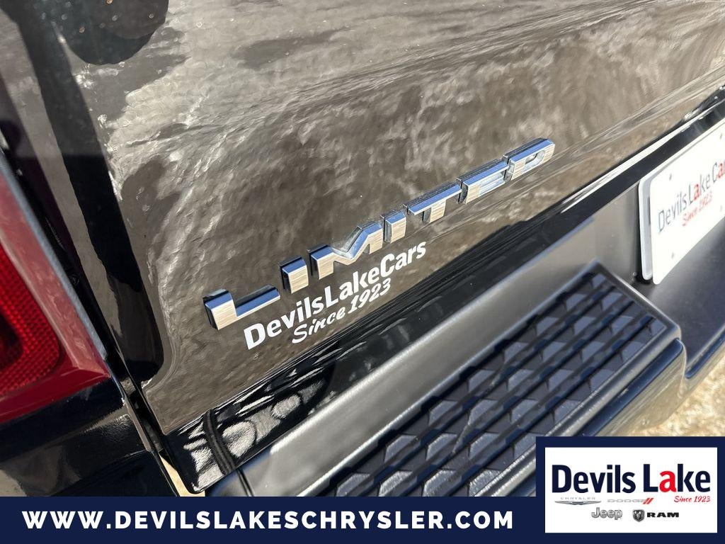 2022 RAM 1500 Limited Crew Cab 4x4 5'7' Box