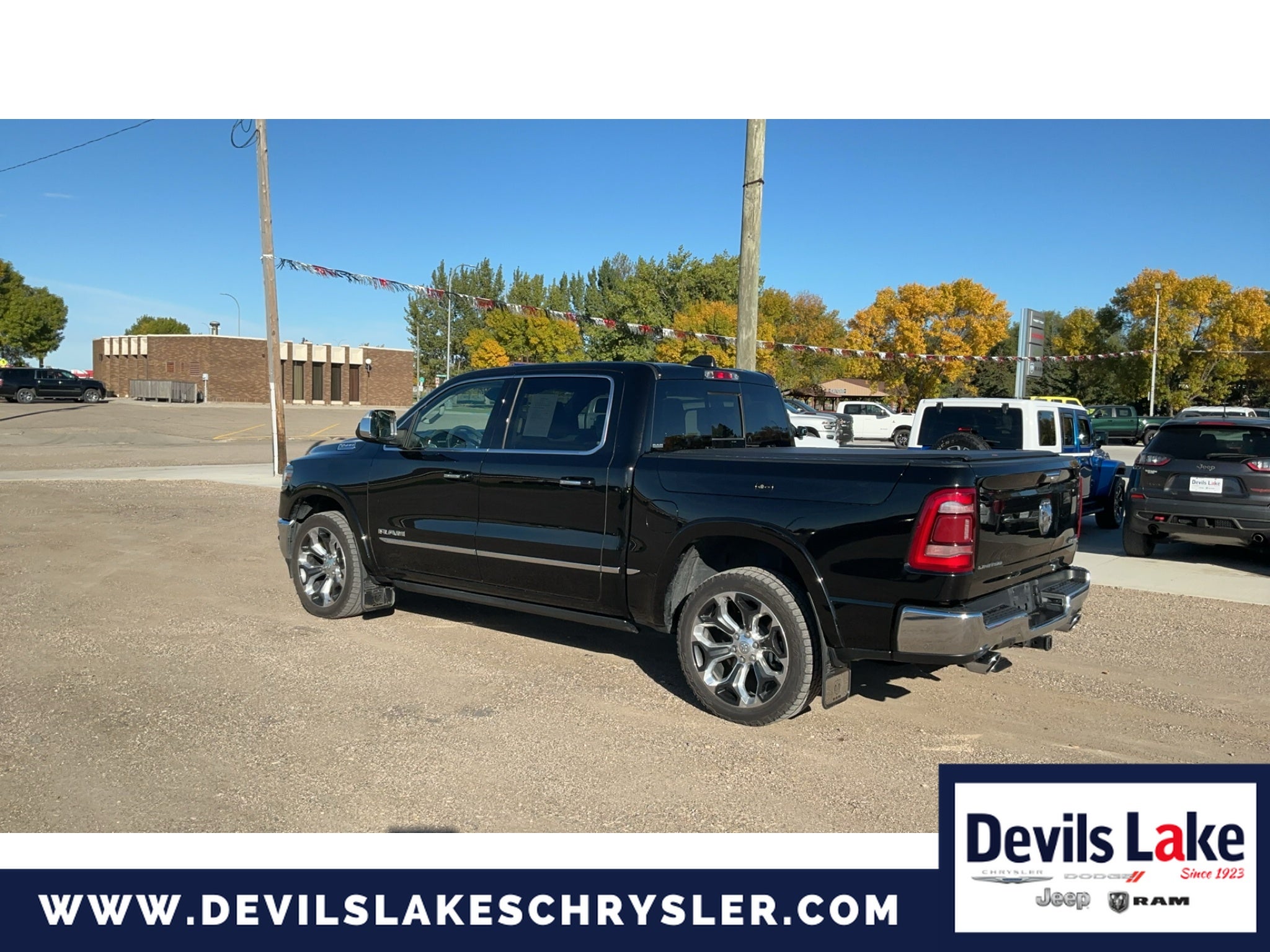 2022 RAM 1500 Limited Crew Cab 4x4 5'7' Box