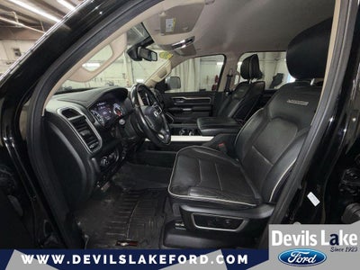 2020 RAM 1500 Laramie Crew Cab 4x4 5'7' Box
