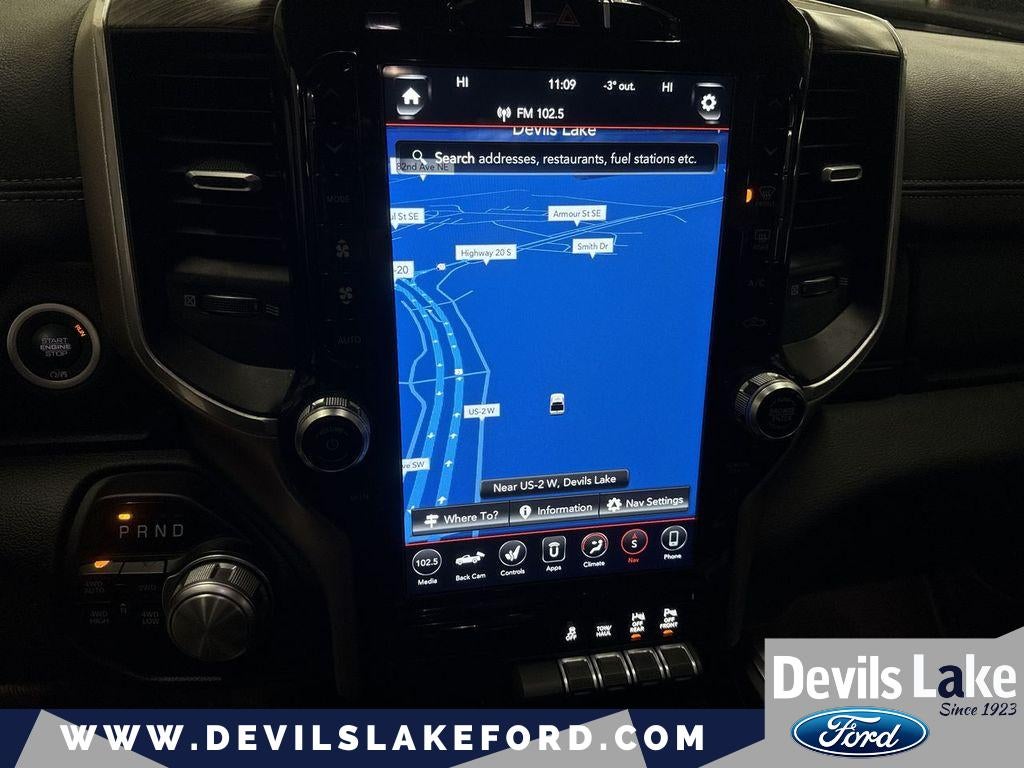 2020 RAM 1500 Laramie Crew Cab 4x4 5'7' Box