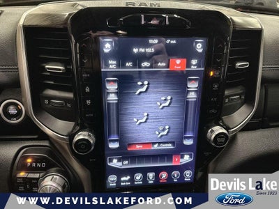 2020 RAM 1500 Laramie Crew Cab 4x4 5'7' Box