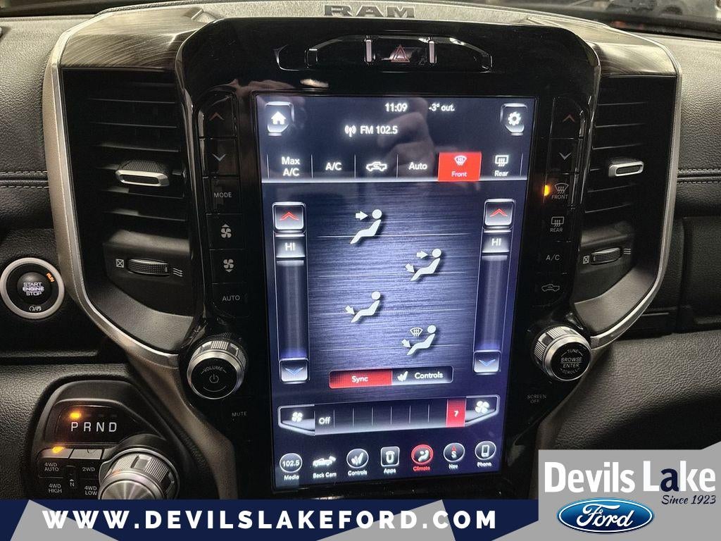 2020 RAM 1500 Laramie Crew Cab 4x4 5'7' Box