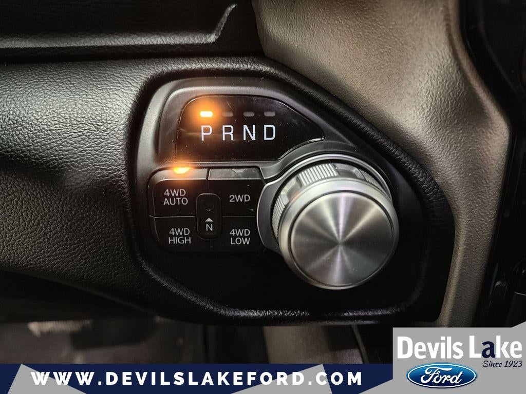 2020 RAM 1500 Laramie Crew Cab 4x4 5'7' Box