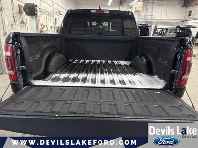 2020 RAM 1500 Laramie Crew Cab 4x4 5'7' Box