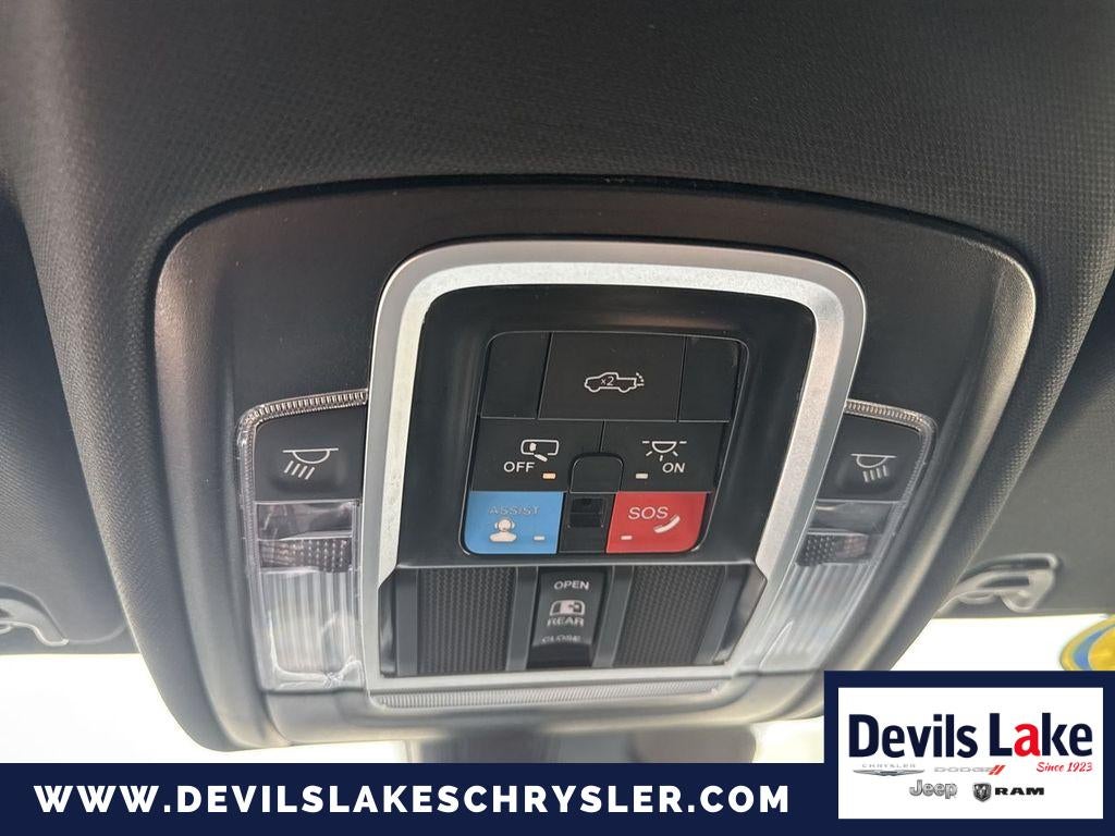 2025 RAM 1500 Laramie Crew Cab 4x4 5'7' Box