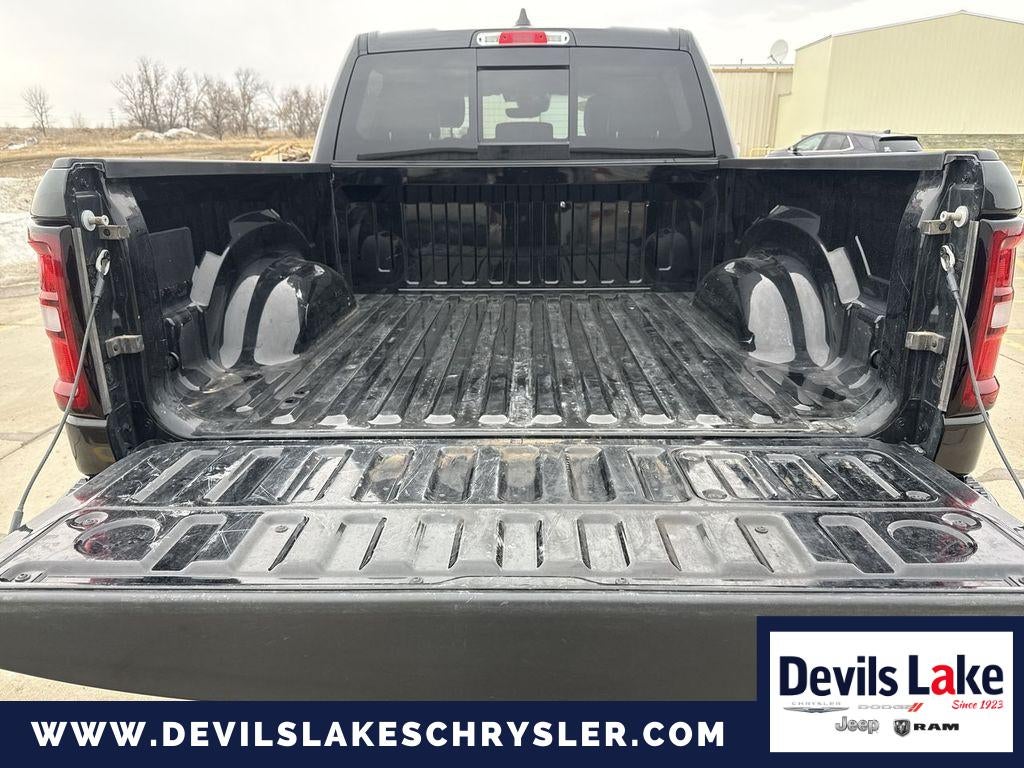 2025 RAM 1500 Laramie Crew Cab 4x4 5'7' Box