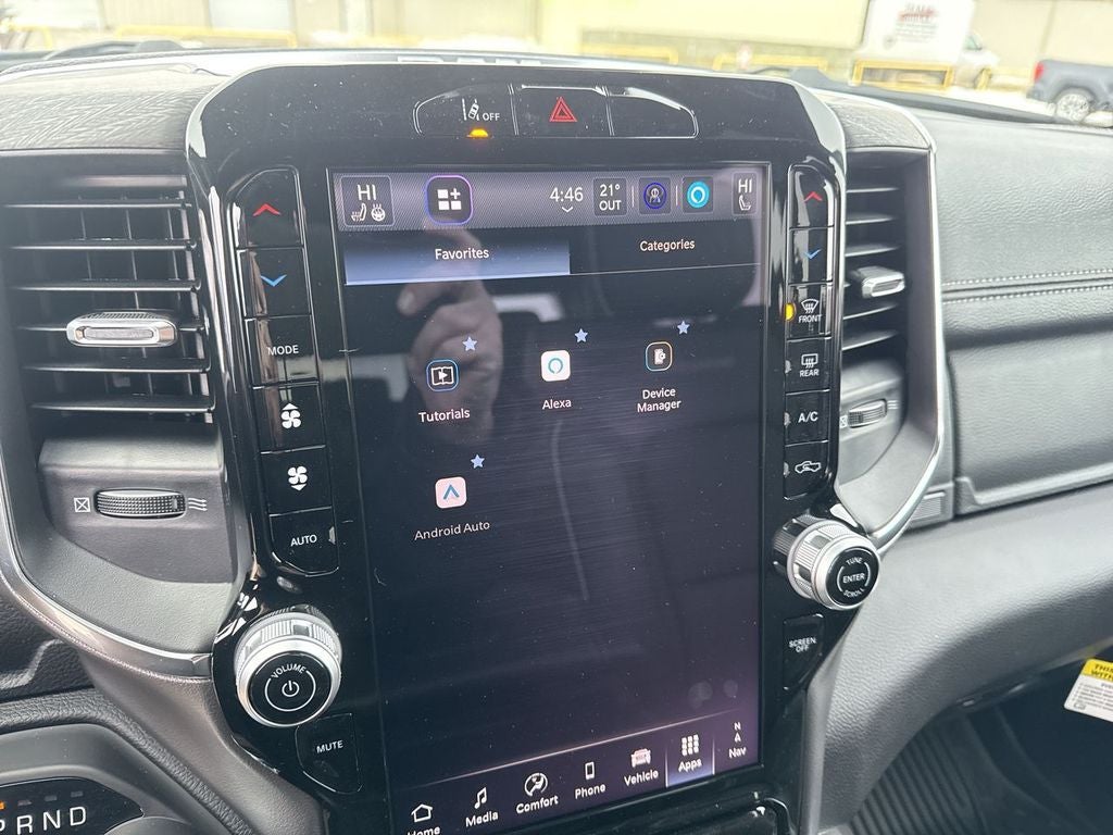 2026 RAM Ram 1500 RAM 1500 LARAMIE CREW CAB 4X4 5'7' BOX