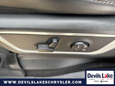 2019 RAM 1500 Laramie Crew Cab 4x4 5'7' Box