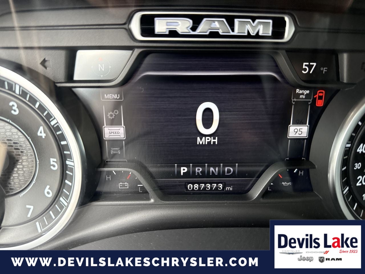 2020 RAM 1500 Laramie Crew Cab 4x4 5'7' Box