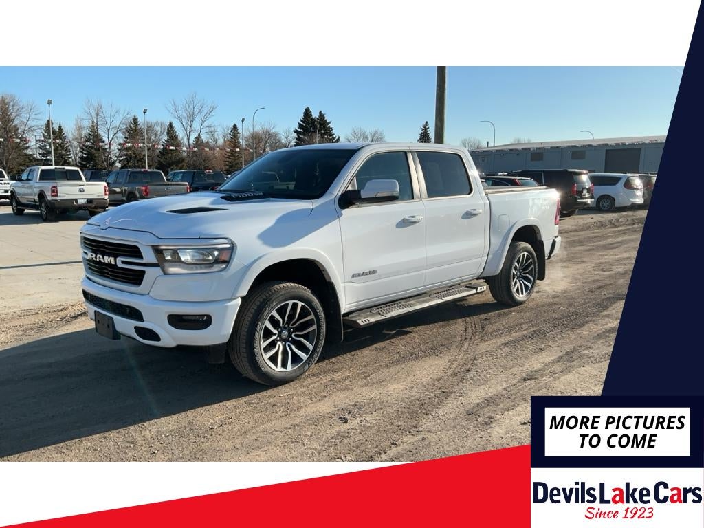 2020 RAM 1500 Laramie Crew Cab 4x4 5'7' Box