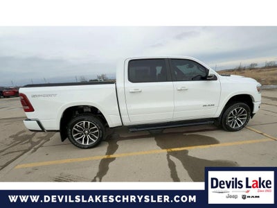 2020 RAM 1500 Laramie Crew Cab 4x4 5'7' Box
