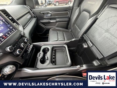2020 RAM 1500 Laramie Crew Cab 4x4 5'7' Box